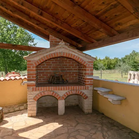Shirin Holiday home